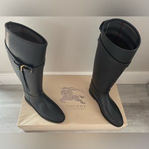 Burberry Equestrian Style Rain Boot